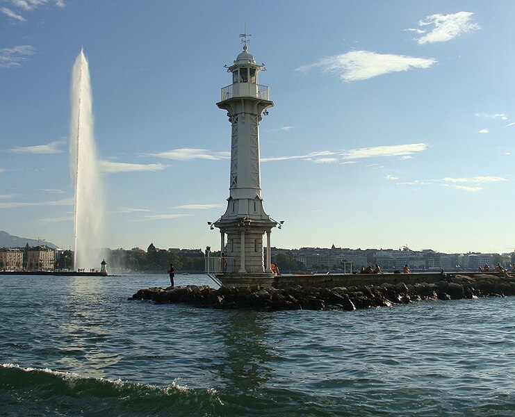 File:Phare des Pâquis lighthouse (Geneva).jpg
