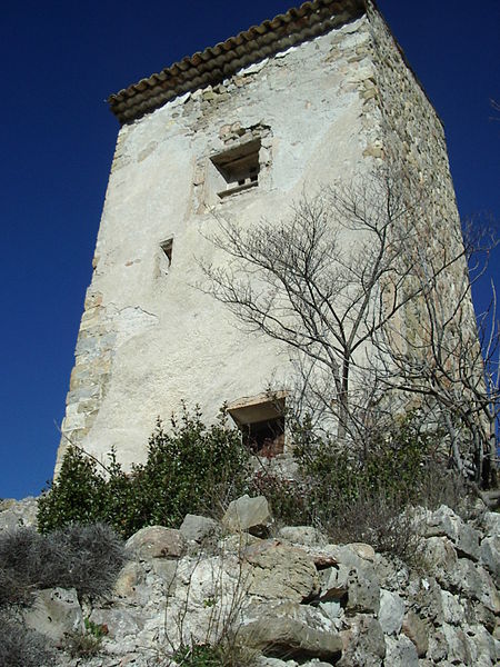 File:Pigeonnier-lapenne.JPG