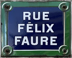 Voir la plaque.