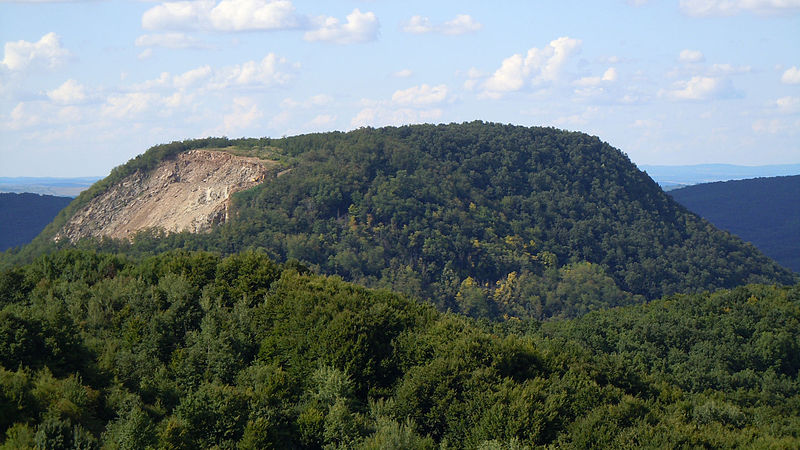 File:Porolisio - Dacian Fortress 03.jpg