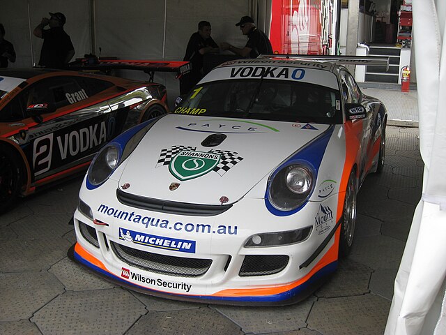 The Porsche 911 GT3 Cup Type 997 of David Wall at the opening round of the 2010 Australian GT Championship