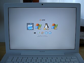 rEFIt on a MacBook Quad boot Macbook.jpg