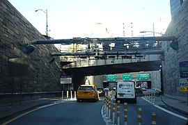 Queens-Midtown Tunnel td (2019-09-28) 06 - Electronic Toll Gates.jpg