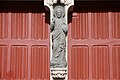 Quimper, façade ouest de la cathédrale Saint-Corentin, trumeau du portail occidental, statue du Christ bénissant 1