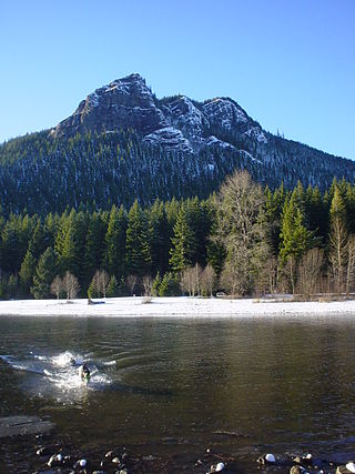 <span class="mw-page-title-main">Rattlesnake Ridge</span> Mountain in Washington, United States