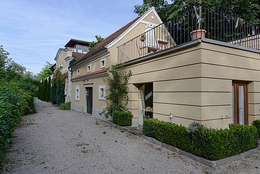 Renovierte Keller im oberen Bereich der Kellergasse Mühlweg