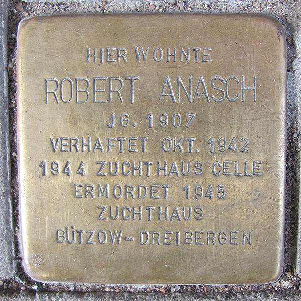 File:Robert Anasch - Schenkendorfstraße 25 (Hamburg-Uhlenhorst).Stolperstein.nnw.jpg