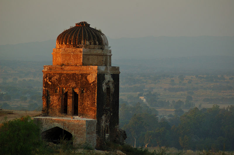 File:Rohtas 2 by Usman Ghani.jpg