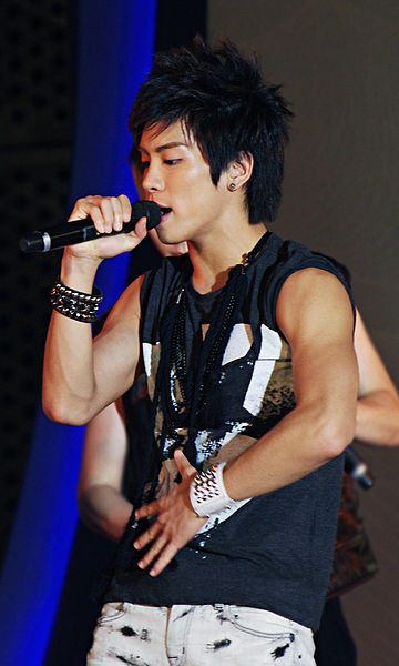 File:SHINee Jonghyun.jpg