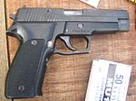 SIG P226 Marinir.jpg