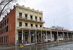 Sacramento old town 12-25-10 (24) Wiki.jpg