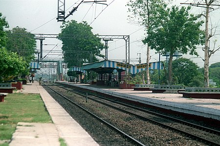 Sankrail Railway Station 20020400