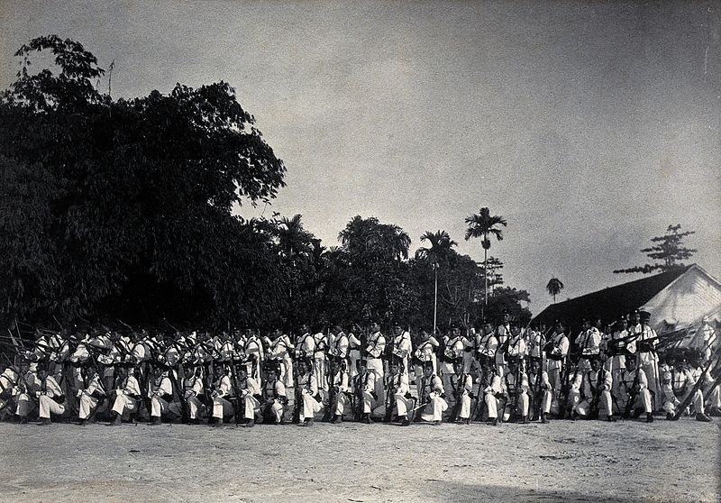 File:Sarawak; a line-up of armed Sarawak Rangers. Photograph. Wellcome V0037401.jpg