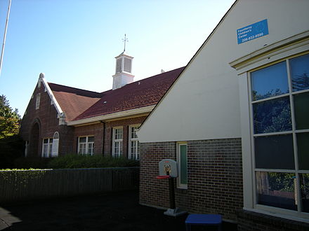 The former Fauntleroy Public School (2008) Seattle - Fauntleroy School 02.jpg