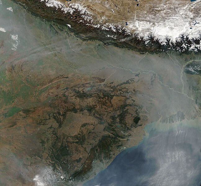 File:Smoke and Haze over India (MODIS 2018-12-30).jpg