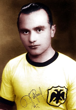 <span class="mw-page-title-main">Spyros Kontoulis</span> Greek footballer