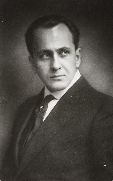 File:Sven-Hilden-1920s.jpg