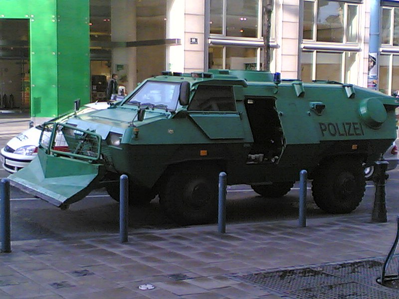 File:TM-170 Österreich 2.jpg