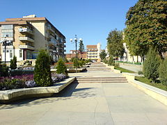 L'ESPLANADE'Tg.Frumos.ROUMANIE.JPG