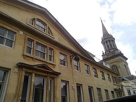 Fail:The_Covered_Market_Oxford_from_the_High_Street.jpg