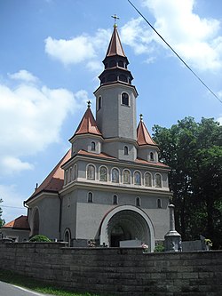 Kostel sv. Martina z let 1914-1916, vznikl podle projektu Leopolda Bauera