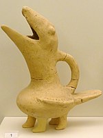 Bird shaped clay vessel from Koumasa, 2600–2300 BC, AMH.