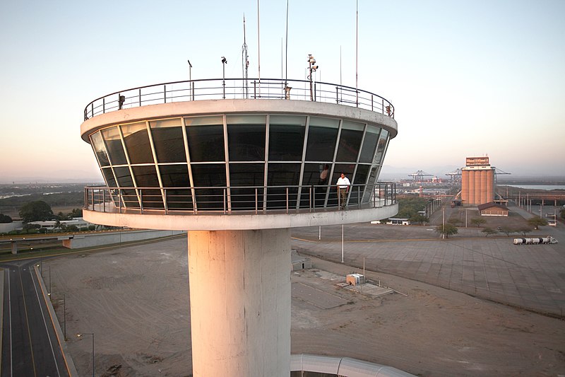 File:Torrecontrol.JPG