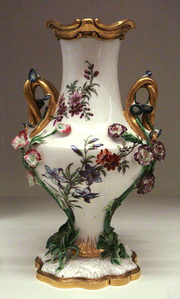 File:Vase Duplessis Vincennes 1753.jpg