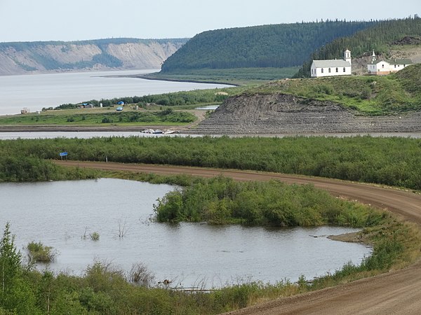 Mackenzie at Tsiigehtchic