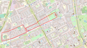 Excerpt from an Openstreetmap map, zoomed at the Warsaw neighbourhood of Muranów, with the borders of the Warsaw concentration camp outlined. The camp occupied a long and narrow strip of land of a roughly rectangular shape, bordered by Okopowa street to the west, Gliniana, Ostrowska and Wołyńska (now Józefa Lewartowskiego) streets to the north, Zamenhofa street to the east and Gęsia (today's Mordechaja Anielewicza street) to the south.