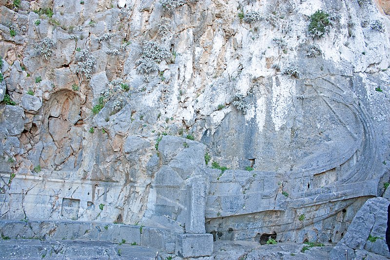 File:Warship relief at the acropolis of Lindos 2010 5.jpg