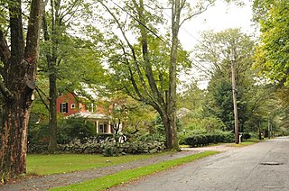 <span class="mw-page-title-main">Silver Hill Historic District (Weston, Massachusetts)</span> Historic district in Massachusetts, United States