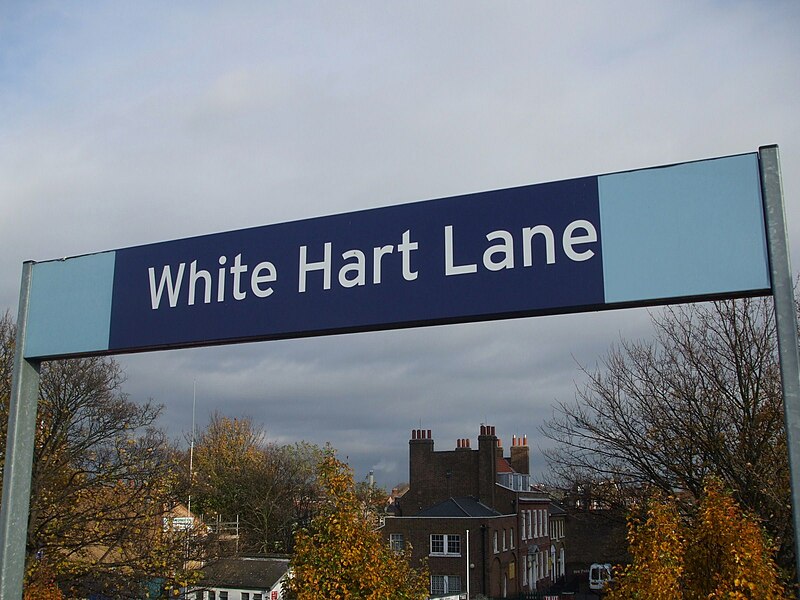 File:White Hart Lane stn platform signage.JPG