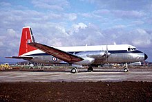 Zum Vergleich: Eine HS 748 Andover CC.2 des Queens Flight der Royal Air Force, Liverpool 1966