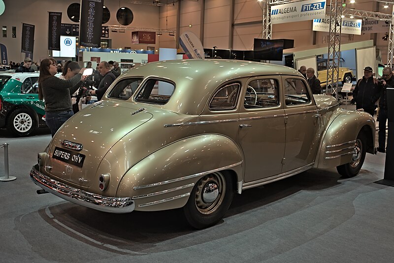 File:Škoda Superb OHV, 1948 (52893106277).jpg