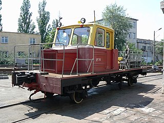 Motorová lokomotiva DMM-2147