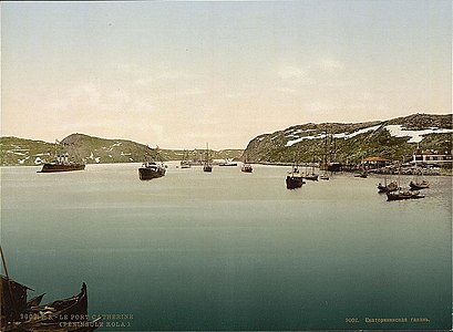 Корабли в Екатеринской гавани. Открытка начала XX века.