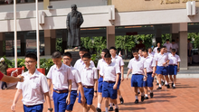 Students of Assumption College Bangkok nakeriiynorngeriiyn`assamchay m.tn.png