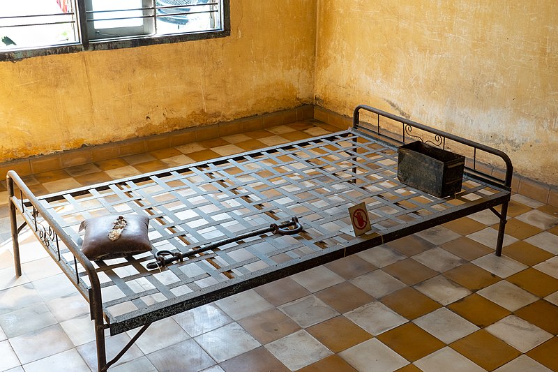 File:04-Toul Sleng Genocide Museum (S-21)-nX-6.jpg