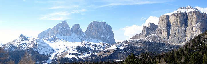 Sellajoch, South Tyrol and Trentino (seen from Pordoi Pass), Langkofel on the left, Piz Ciavazes on the right