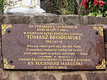 English: Plaque commemorating Tomasz Brodowski in Wióry Polski: Tablica upamiętniająca Tomasza Brodowskiego w Wiórach