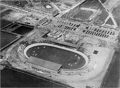 Vue aérienne du stade olympique en 1928.