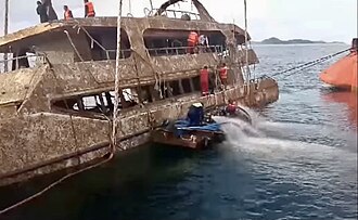 2018 Phuket capsized boat.jpg
