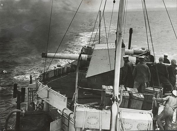 LA (Low Angle) gun on HMAS Vampire firing circa 1938