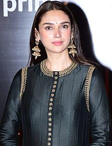 Aditi Rao Hydari at the premiere of Jubilee (cropped).jpg