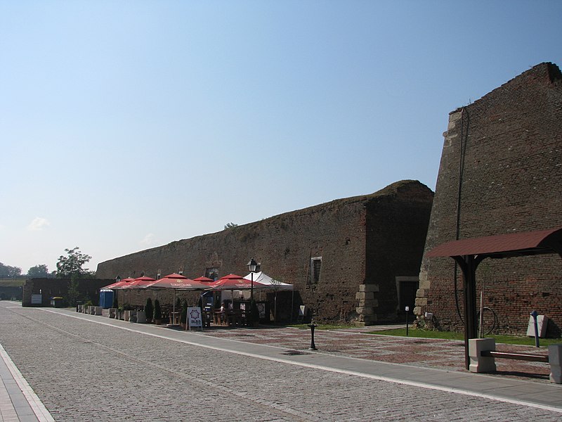 File:Alba Carolina Fortress 2011 - Inside View-1.jpg