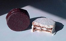 Triple layered alfajores AlfajoresTriples.jpg