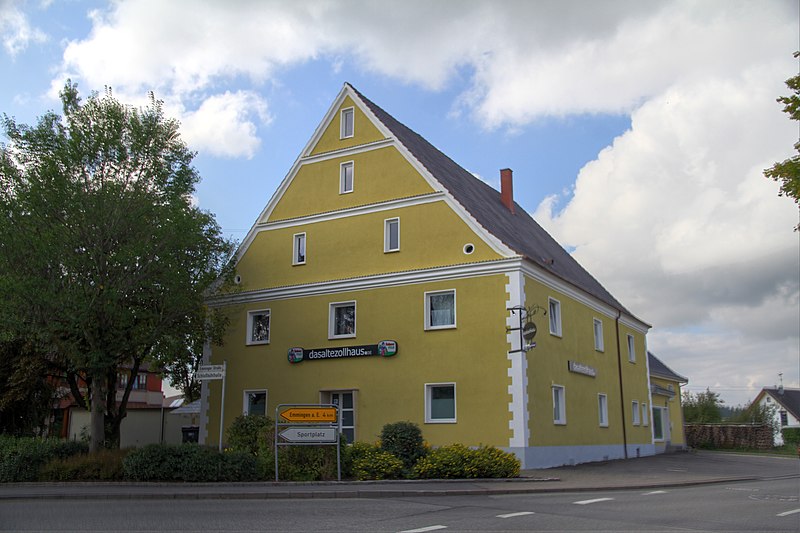 File:Altes Zollhaus (Liptingen) 2.jpg