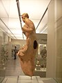 Deutsch: Tonfigur der Aphrodite; 2. Jh. v. Chr., aus Kleinasien, 1930 für die Antikensammlung Berlin aus der Sammlung Heil erworben, Höhe 37,6 cm, wenige Farbspuren, Inventarnummer 31272