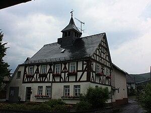 Altes Schulhaus im Ortskern